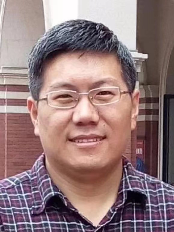 杨德伟.jpg